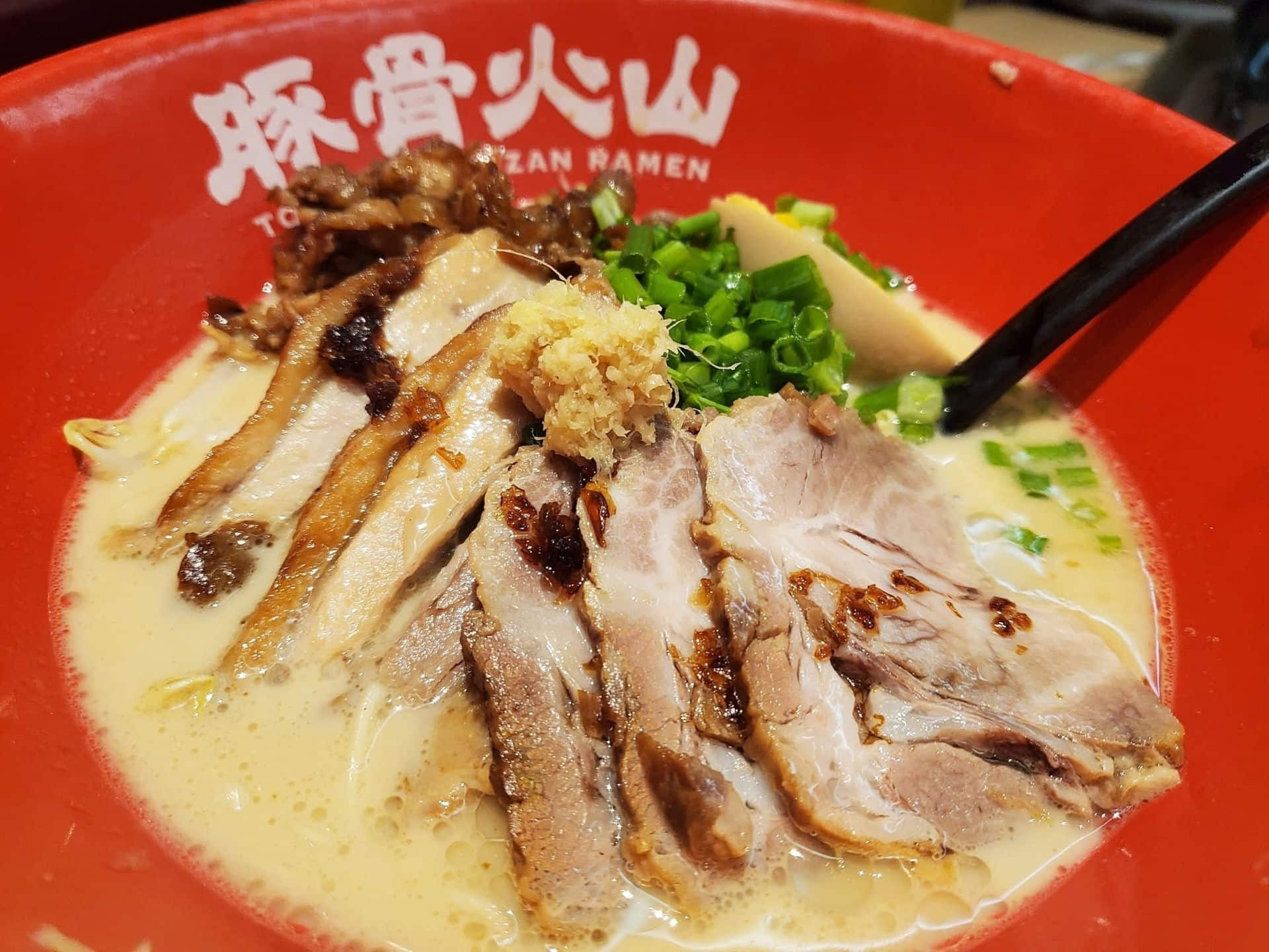  Tonkotsu Kazan Ramen
