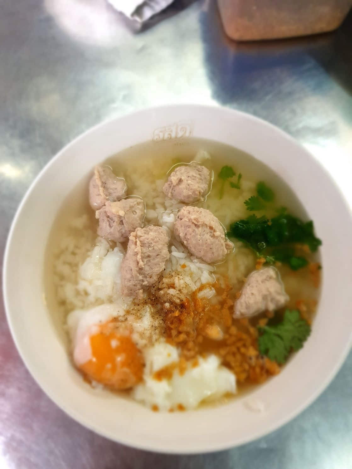 ร้านข้าวต้มปลาเลียบด่วนบางนา