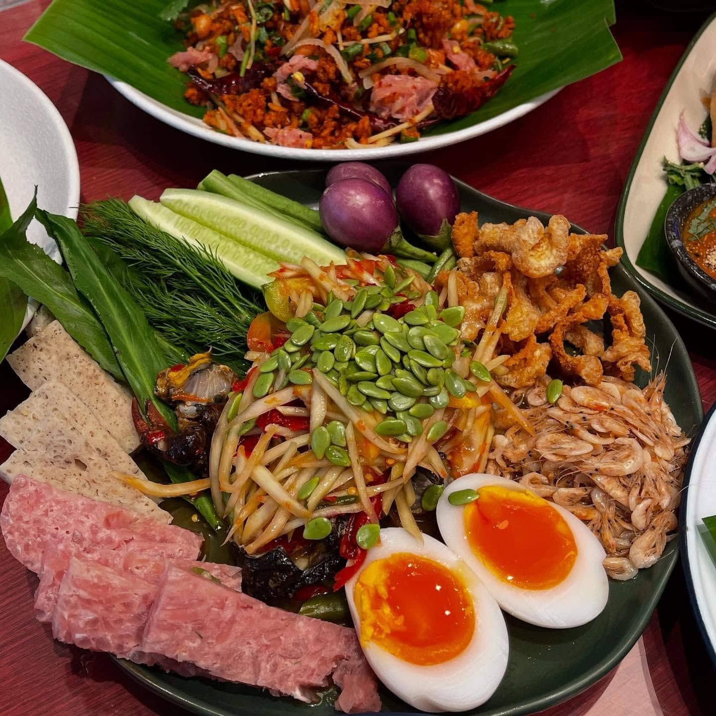 Zaab Eli แซ่บอีลี่
