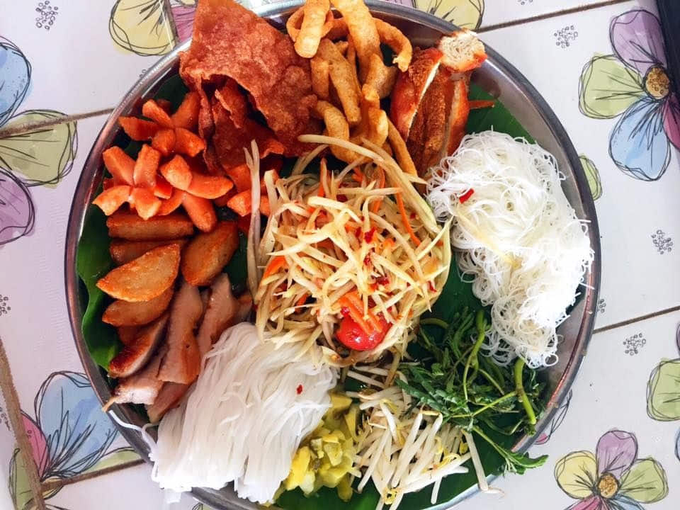 ร้านอาหารชวนยิ้มไก่ทอด