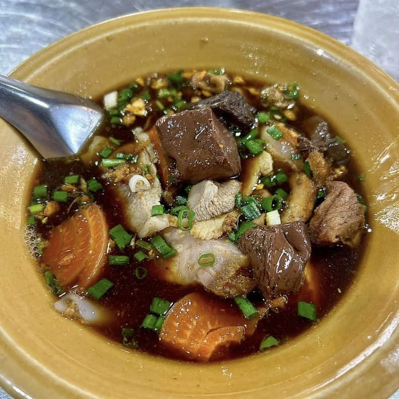 ก๋วยจั๊บน้ำข้นเจ๊แดง – บางไผ่ 