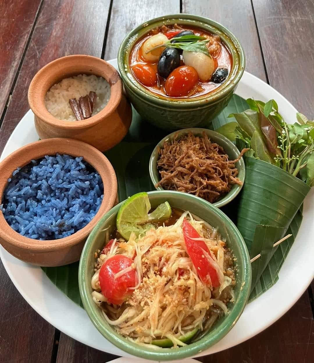ส้มตำคุณกัญจณ์ 