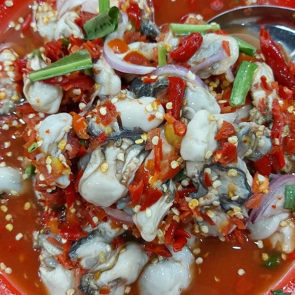ปากดำยำแซ่บ 