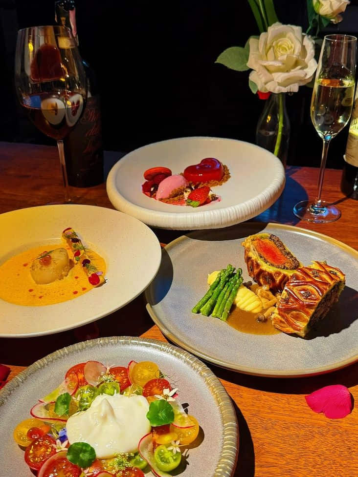  Ivory Coast Almond Restaurant & Chill Bar

