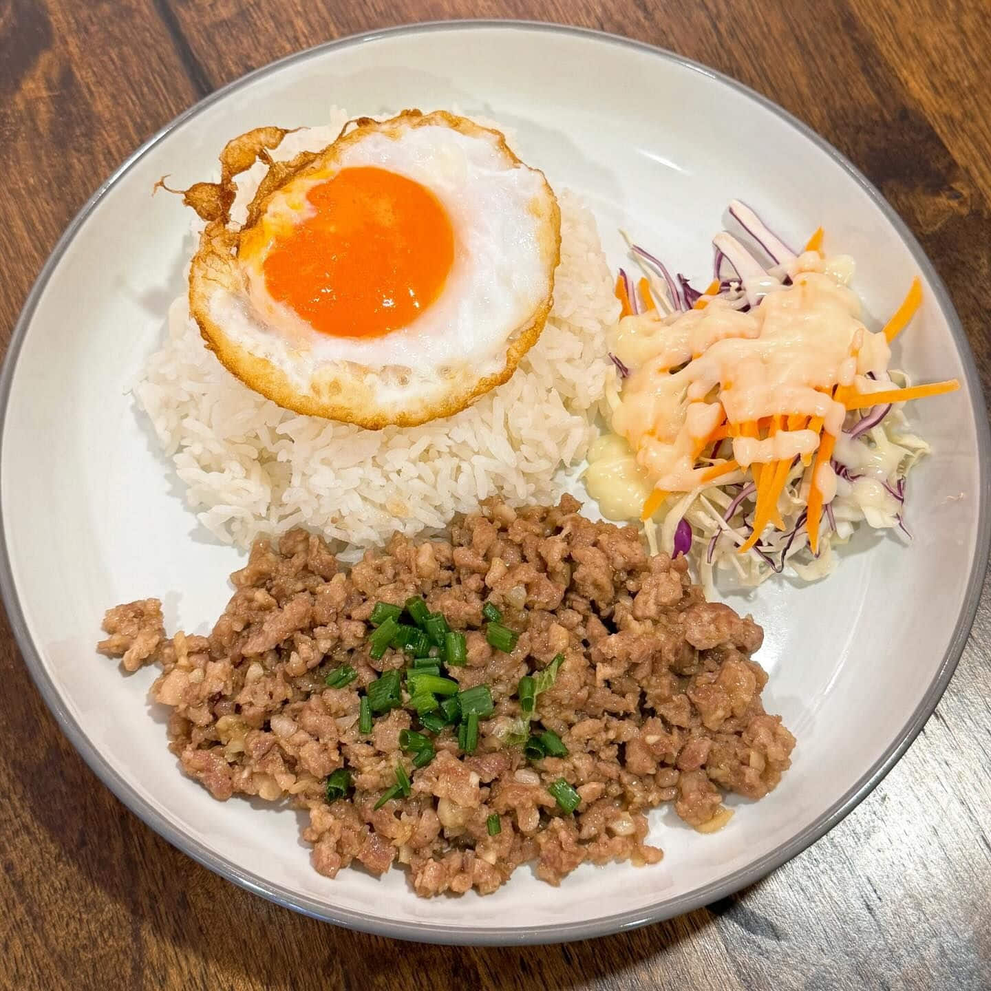 ร้านหมูทอดเฮียเบ้น Cafe and Restaurant