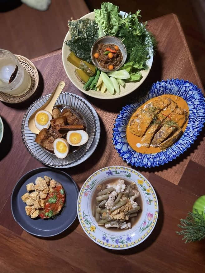  แก่นกรุง 