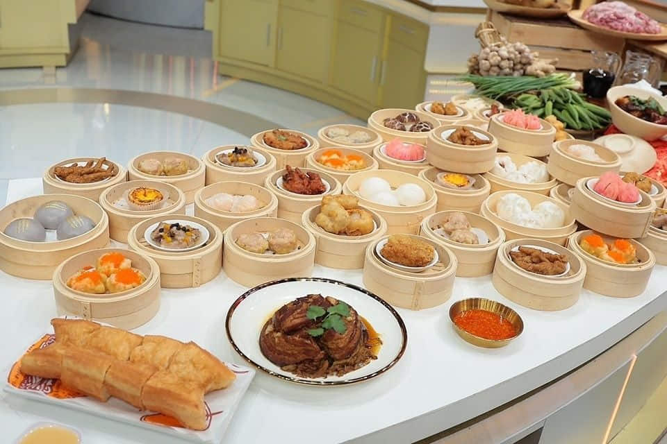 ติ่นฟง Tinn Feng
