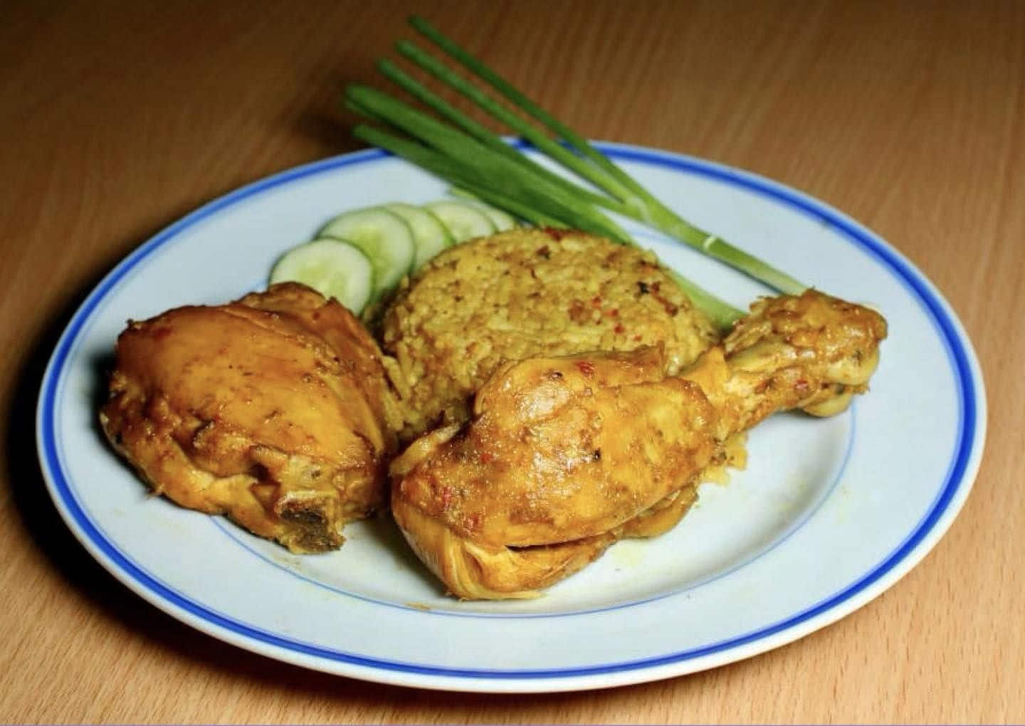 ข้าวหมกไก่คุณนายเรณู
