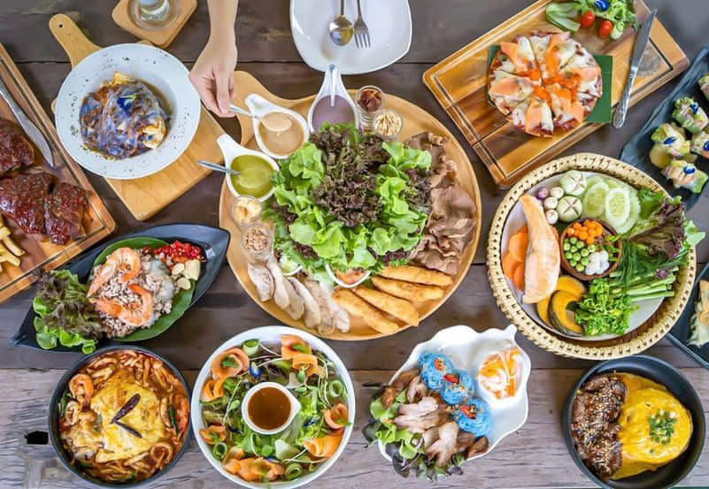 9 SALADs | นายน์สลัด
