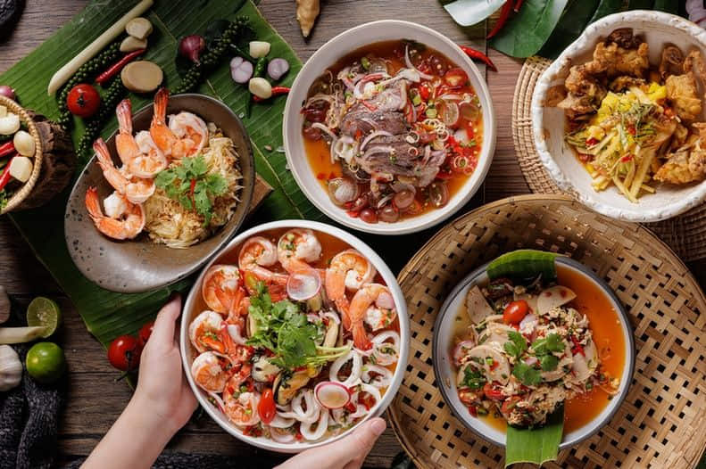High Tide Eatery & Bar – BKK