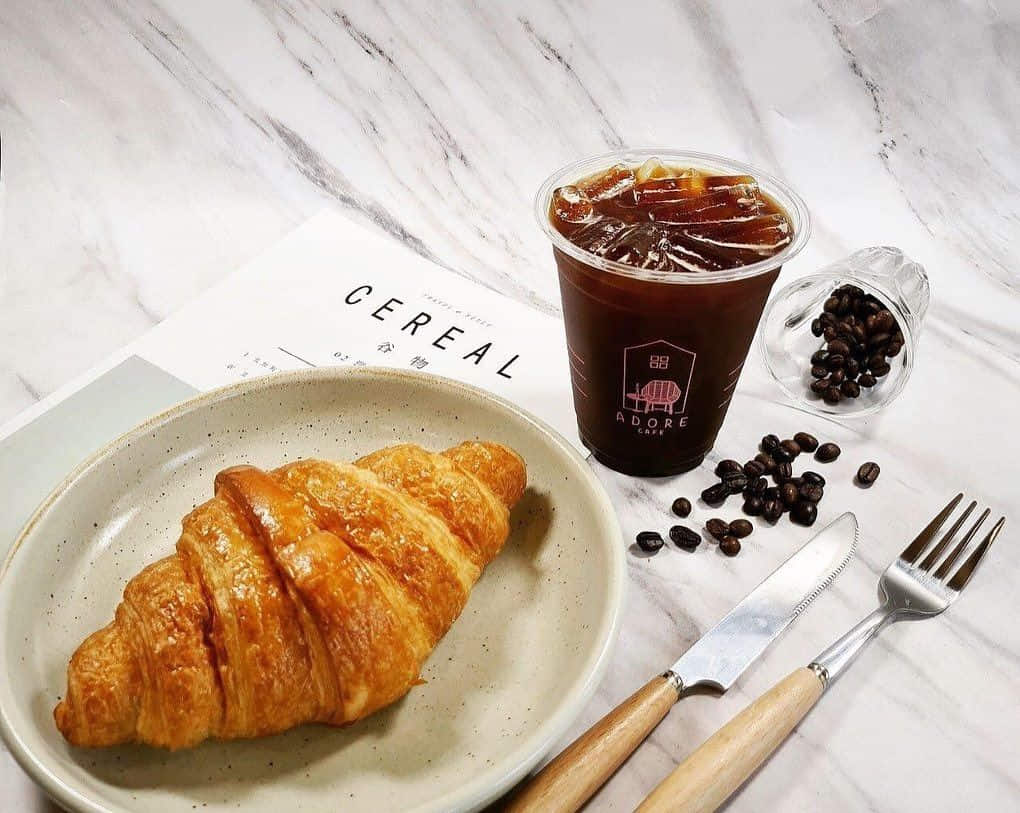  ADORE Café
