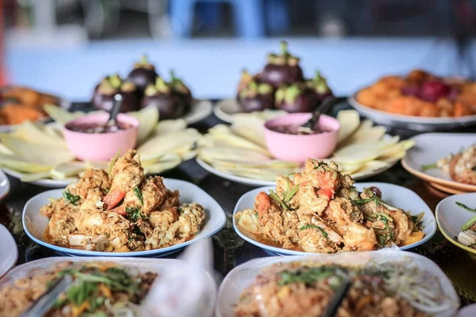 ร้านอาหารบ้านเพลินดี
