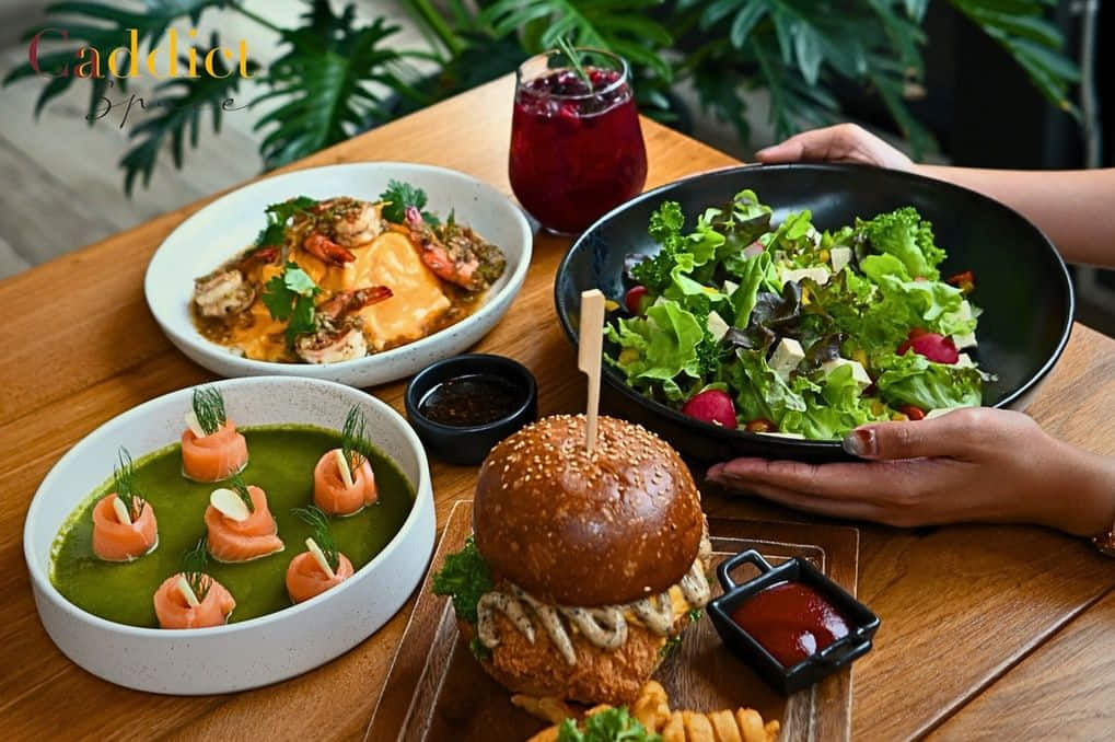 Caddict Space Cafe & Restaurant
