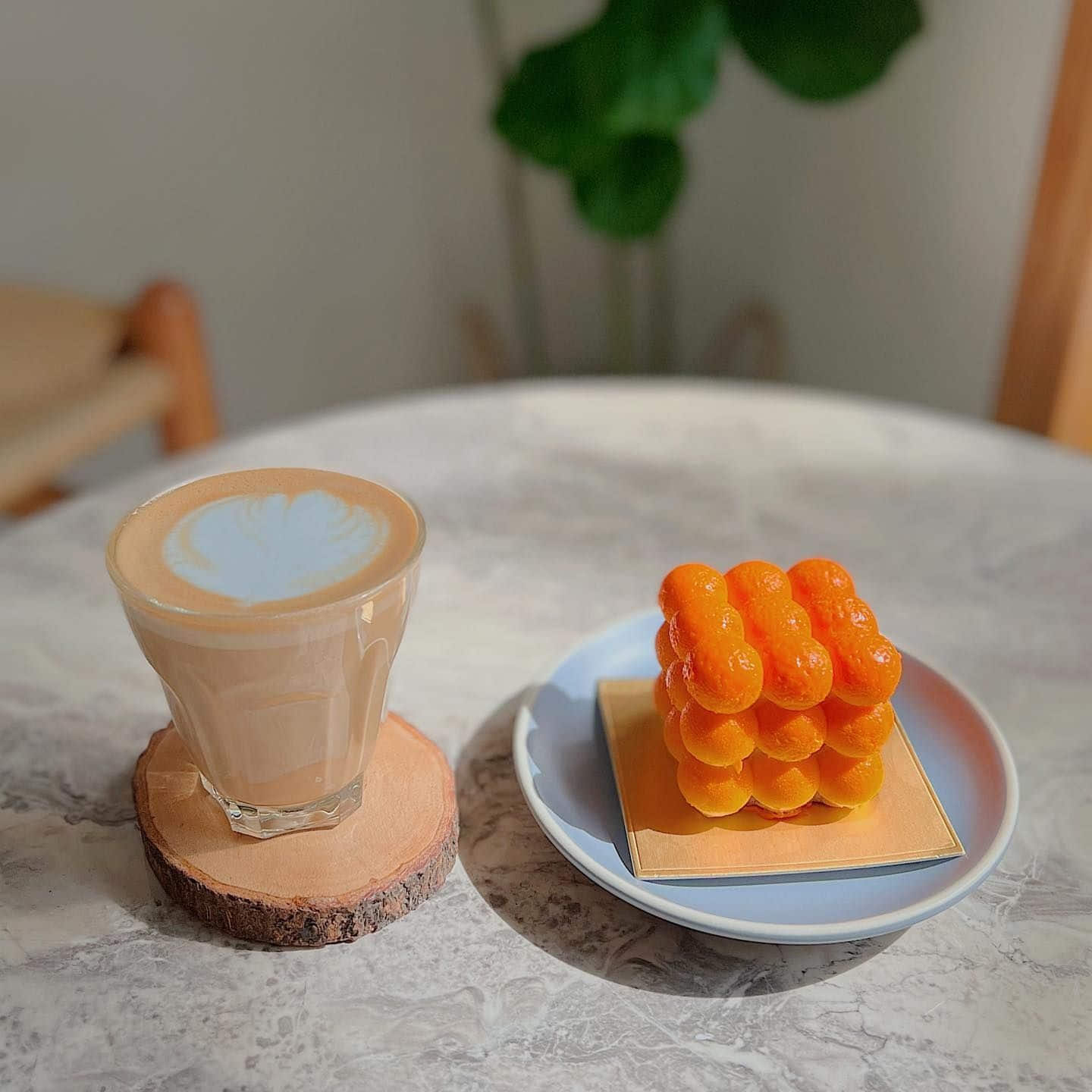 FRIEND'S COFFEE & LOUNGE