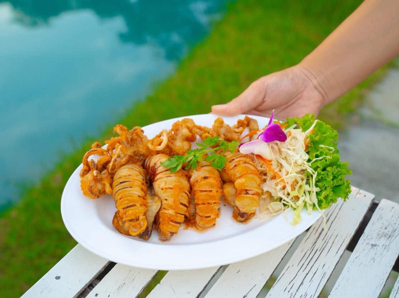 The Beach กลางกรุง
