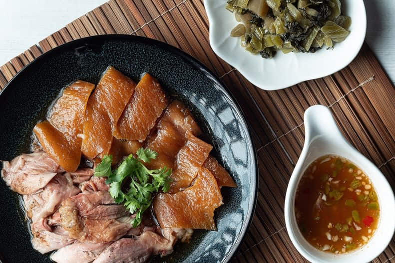 ขาหมูเมืองทอง