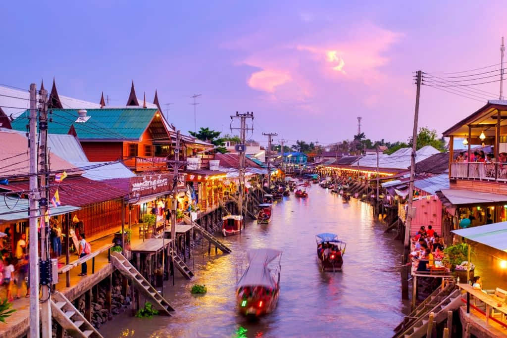 One day trip ใกล้กรุงเทพ ตลาดน้ำอัมพวา สมุทรสงคราม 