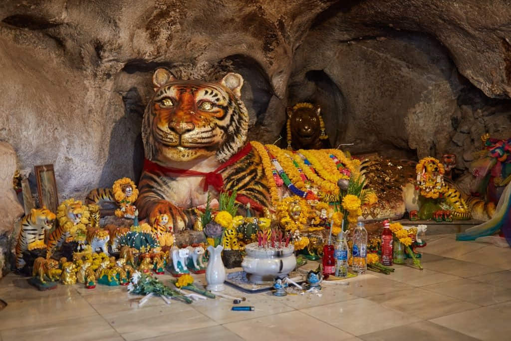 ที่เที่ยวกระบี่ วัดถ้ำเสือ