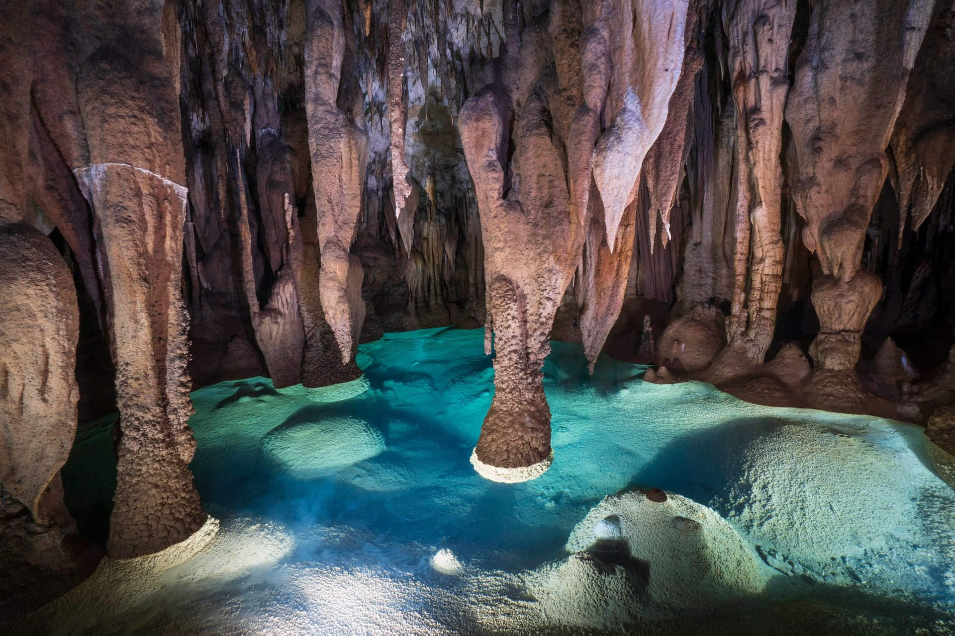 ที่เที่ยวกระบี่ ถ้ำคลัง