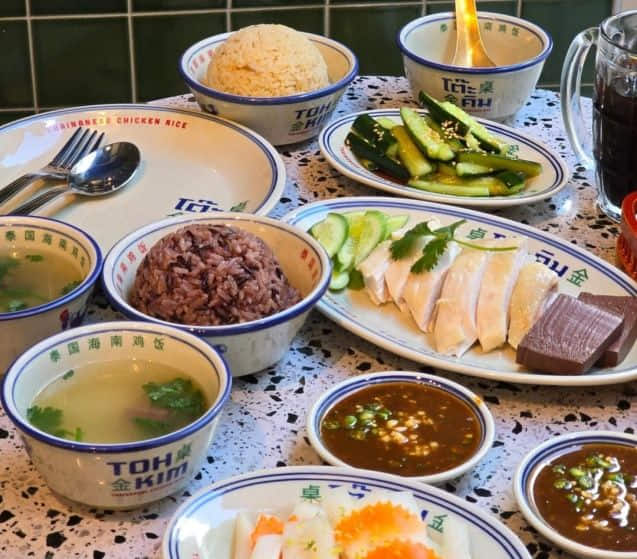 โต๊ะคิม