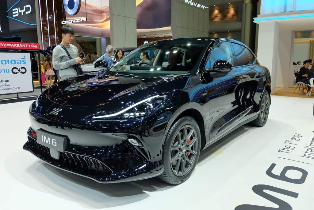 รถไฟฟ้า EV MG IM6