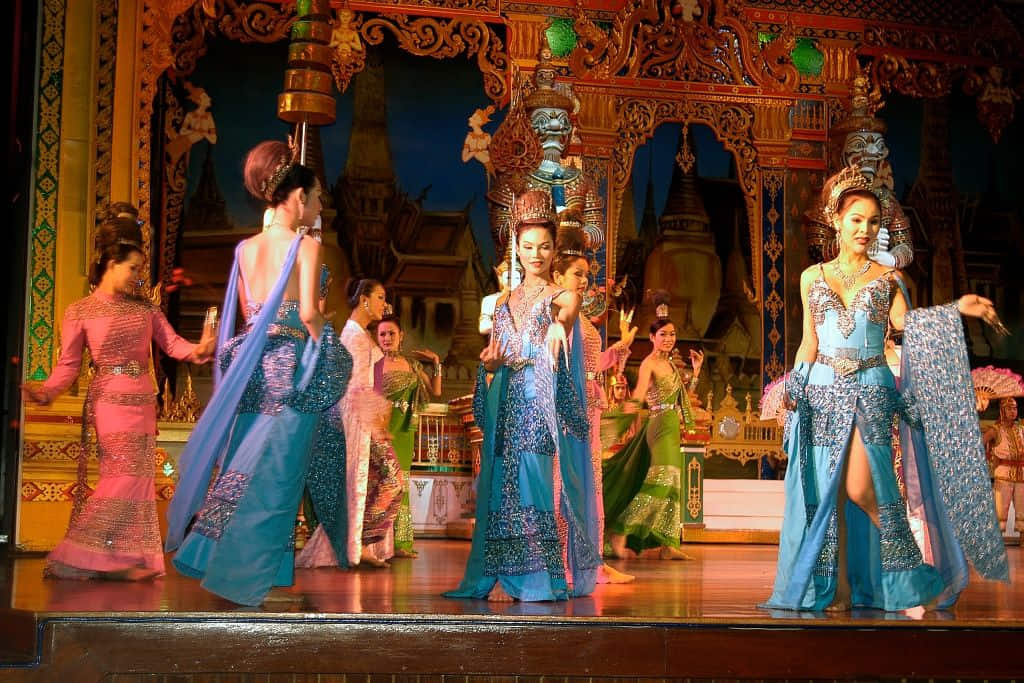 เที่ยวพัทยา 1 วัน Alcazar Cabaret Show