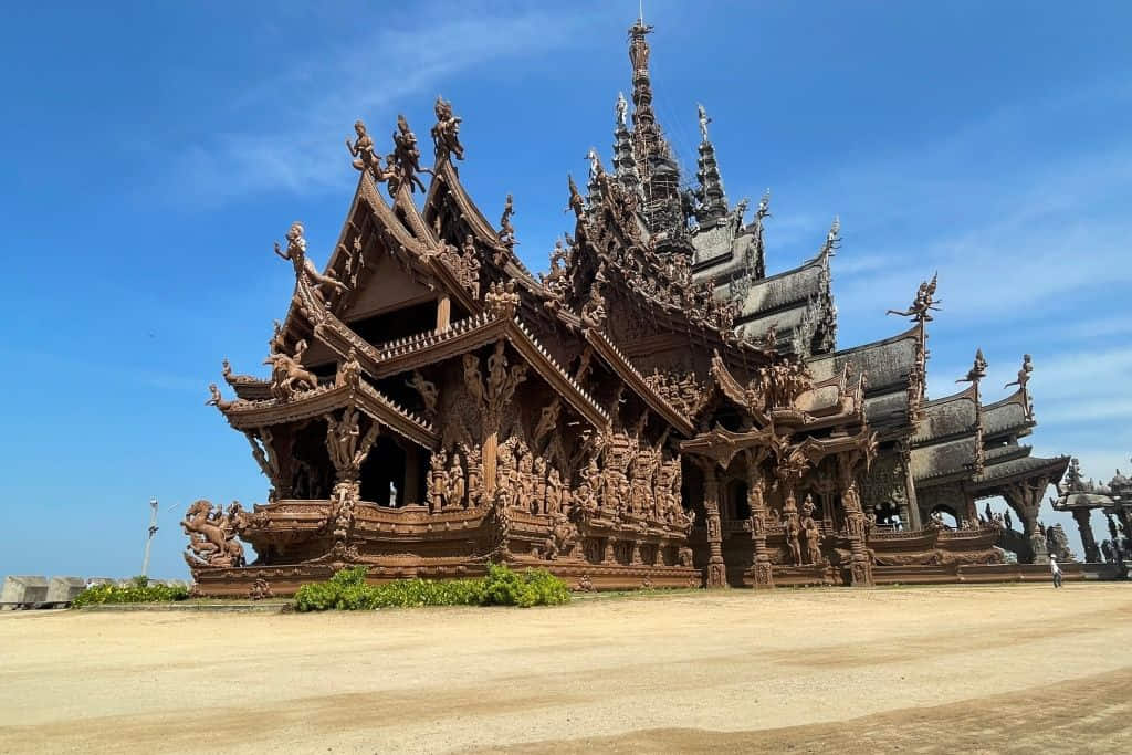 เที่ยวพัทยา 1 วัน ปราสาทสัจธรรม
