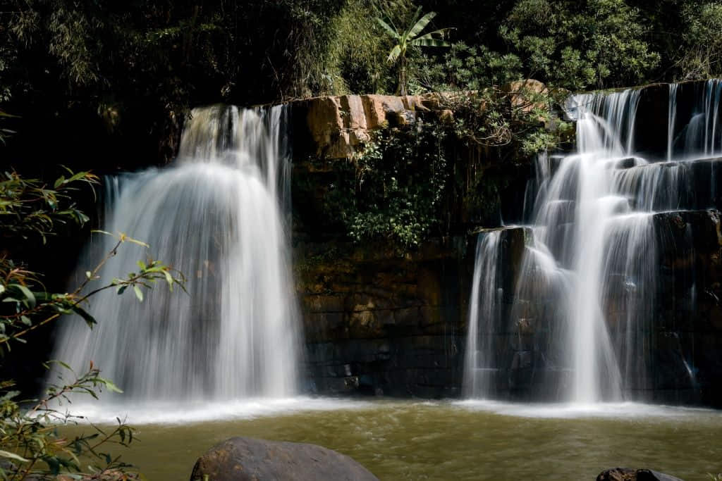 ลานหินและสายน้ำที่น้ำตกศรีดิษฐ์ เขาค้อ เพชรบูรณ์