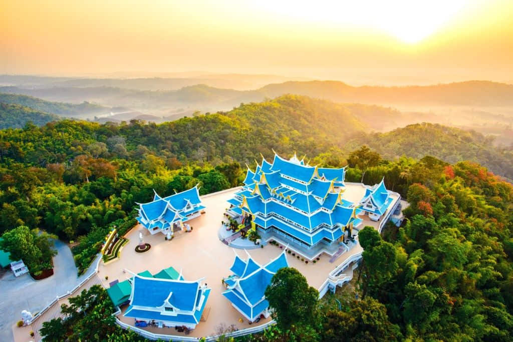 พระวิหารหินอ่อนสีขาวที่วัดป่าภูก้อน อำเภอนายูง อุดรธานี