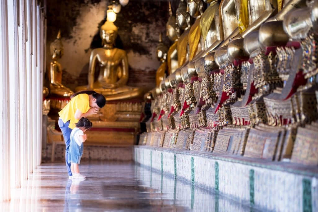 คาถาเงินล้านคืออะไร ทำไมผู้คนเชื่อว่าช่วยดึงดูดโชคลาภ?