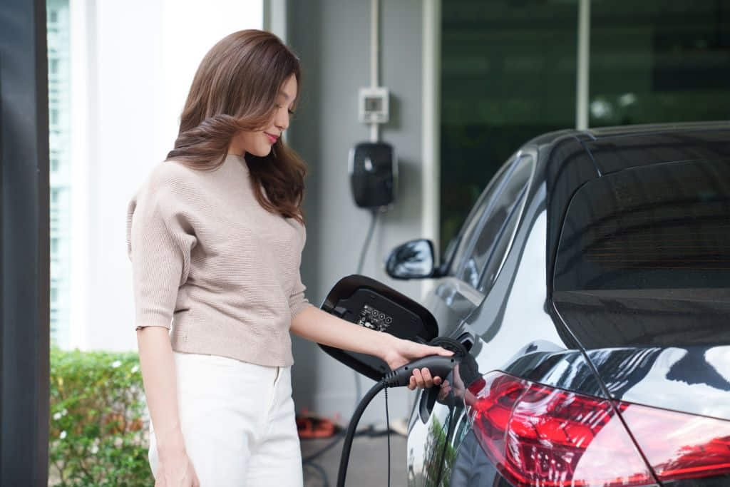 หัวชาร์จ EV มาตรฐานที่ใช้จริงในประเทศไทยตอนนี้มีอะไรบ้าง?