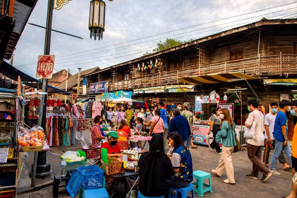 ตึกแถวไม้ในย่านกาดกองต้า ที่เที่ยวลำปางย่านเมืองเก่าริมน้ำวัง