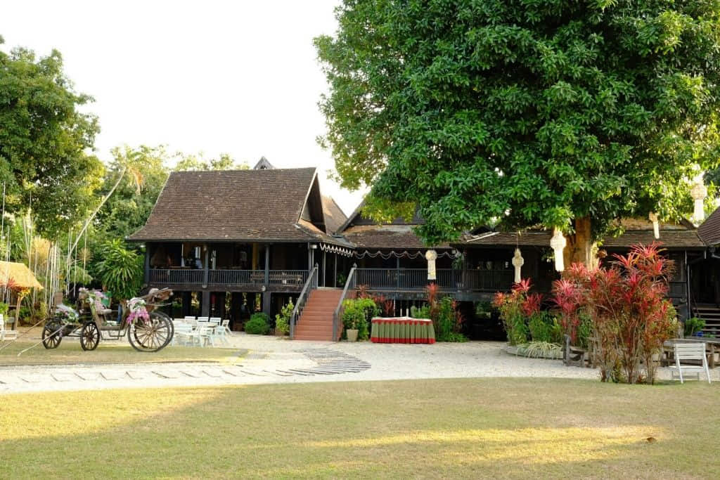 เรือนไม้สักบ้านเสานัก ที่เที่ยวลำปางเชิงประวัติศาสตร์