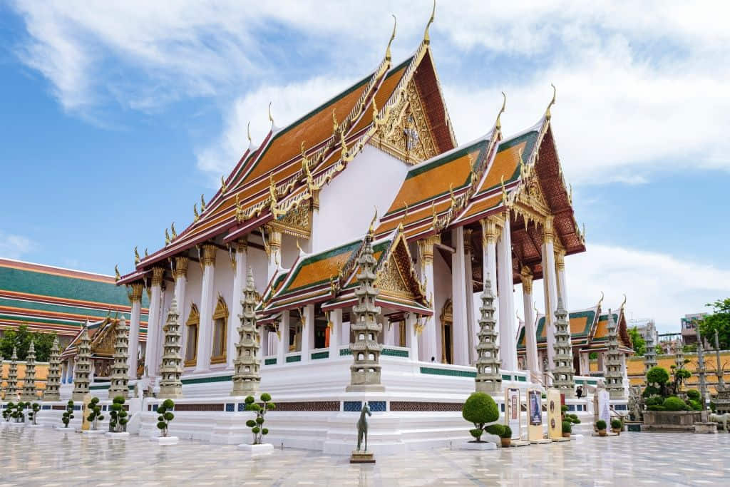 เสาชิงช้าหน้าวัดสุทัศน์ เที่ยวกรุงเทพย่านเมืองเก่า