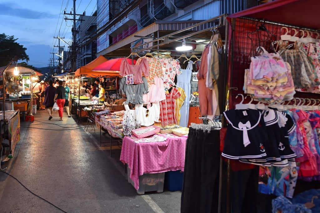 ที่เที่ยวเขาใหญ่ที่ตลาดกลางคืนปากช่อง อาหารอร่อย ของฝาก และสินค้าท้องถิ่นครบ