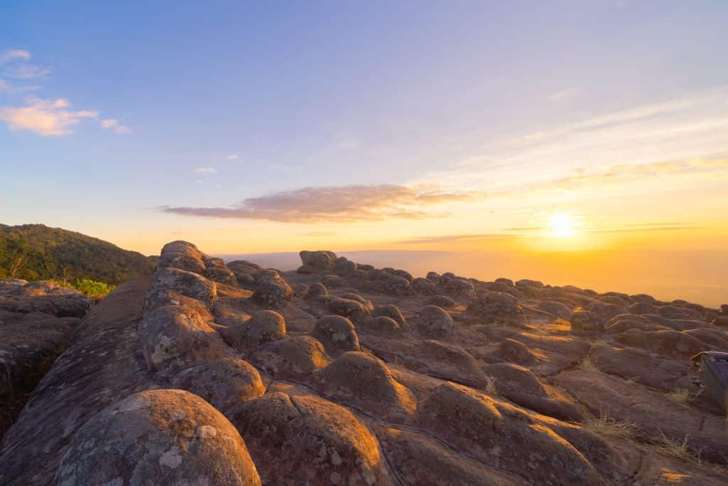 ลานหินปุ่มผิวขรุขระในอุทยานแห่งชาติภูหินร่องกล้า