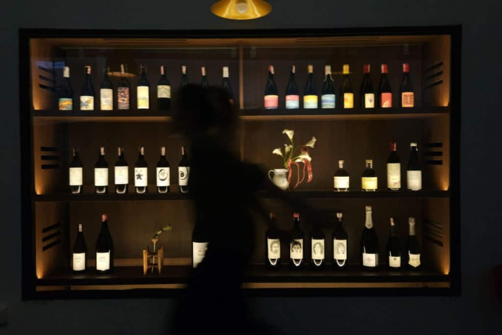 ร้านนั่งชิลอารีย์ No Bar (Nobar Wine Bar) โดดเด่นเรื่องไวน์คัดพิเศษจากทั่วโลก