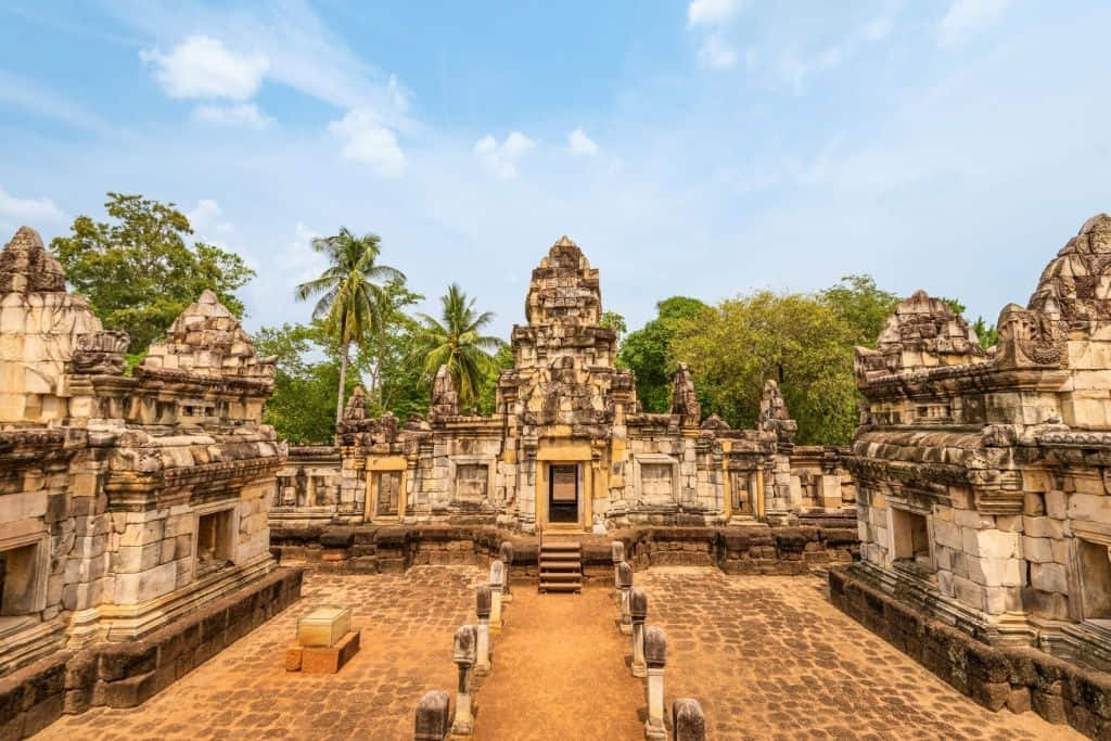 ปราสาทสด๊กก๊อกธม โบราณสถานขอมที่ใหญ่ที่สุดในภาคตะวันออก จังหวัดสระแก้ว