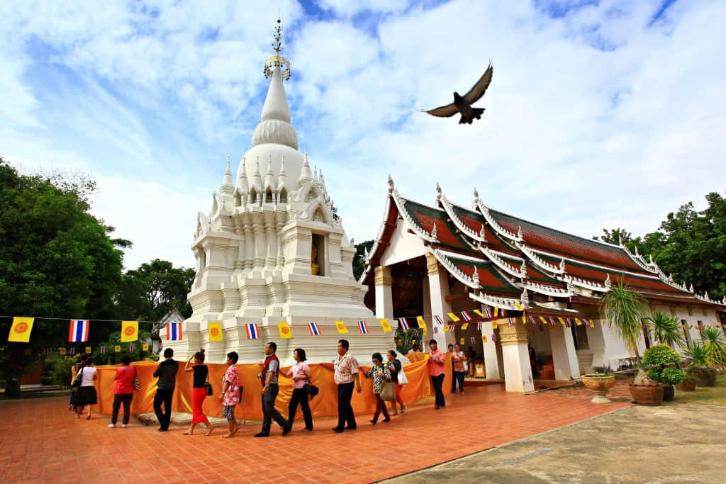 พระบรมธาตุเจดีย์ทรงกลมที่วัดพระบรมธาตุวรวิหาร จังหวัดชัยนาท