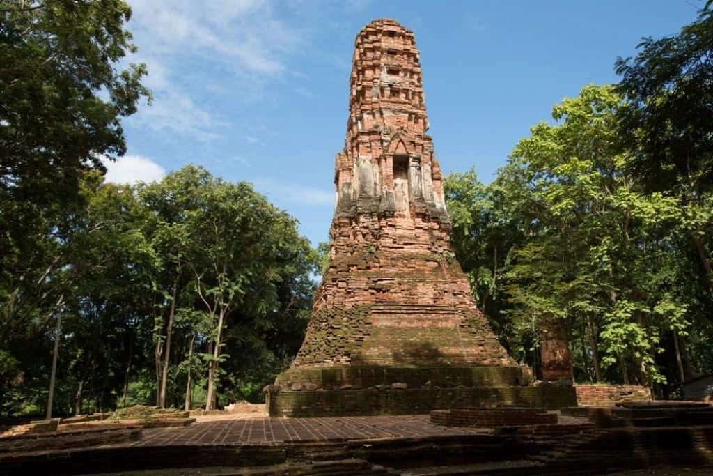 โบราณสถานและเจดีย์ที่วัดสองพี่น้อง อำเภอสรรคบุรี จังหวัดชัยนาท