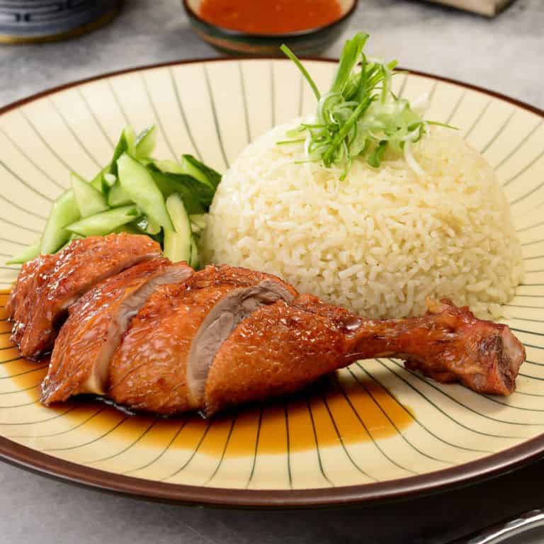 Best chicken rice in KL where to get the ultimate comfort food  Grab MY