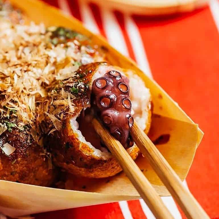 Halal Asian restaurants in KL: Japanese takoyaki at Gindaco