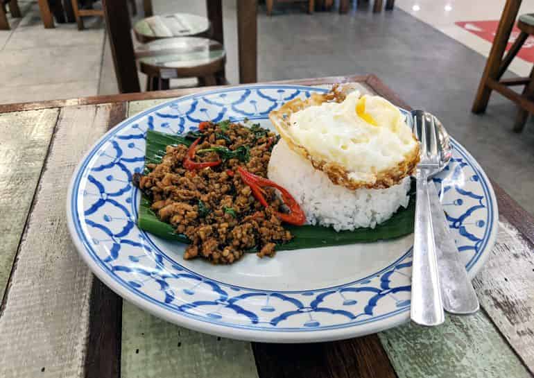 Best Thai restaurants in KL: Chicken krapow at Boat Noodle