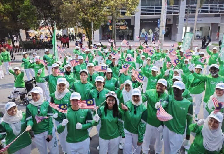 Grab National Day Parade 2 (cropped)