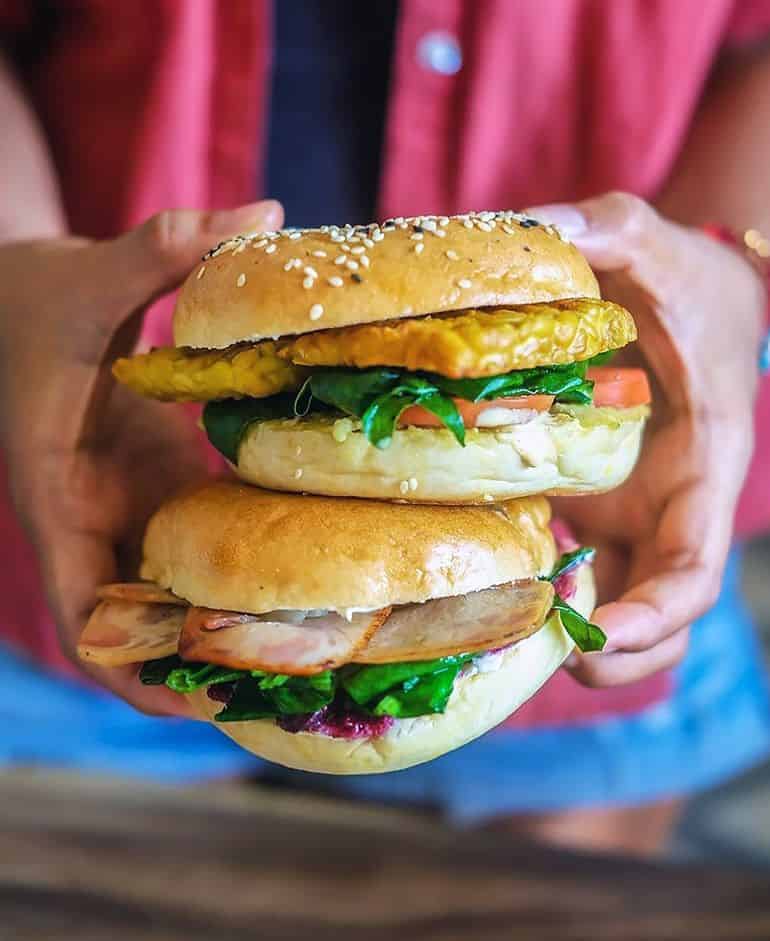 Best Bali cafes: tempeh and smoked chicken bagels at Island Bagels