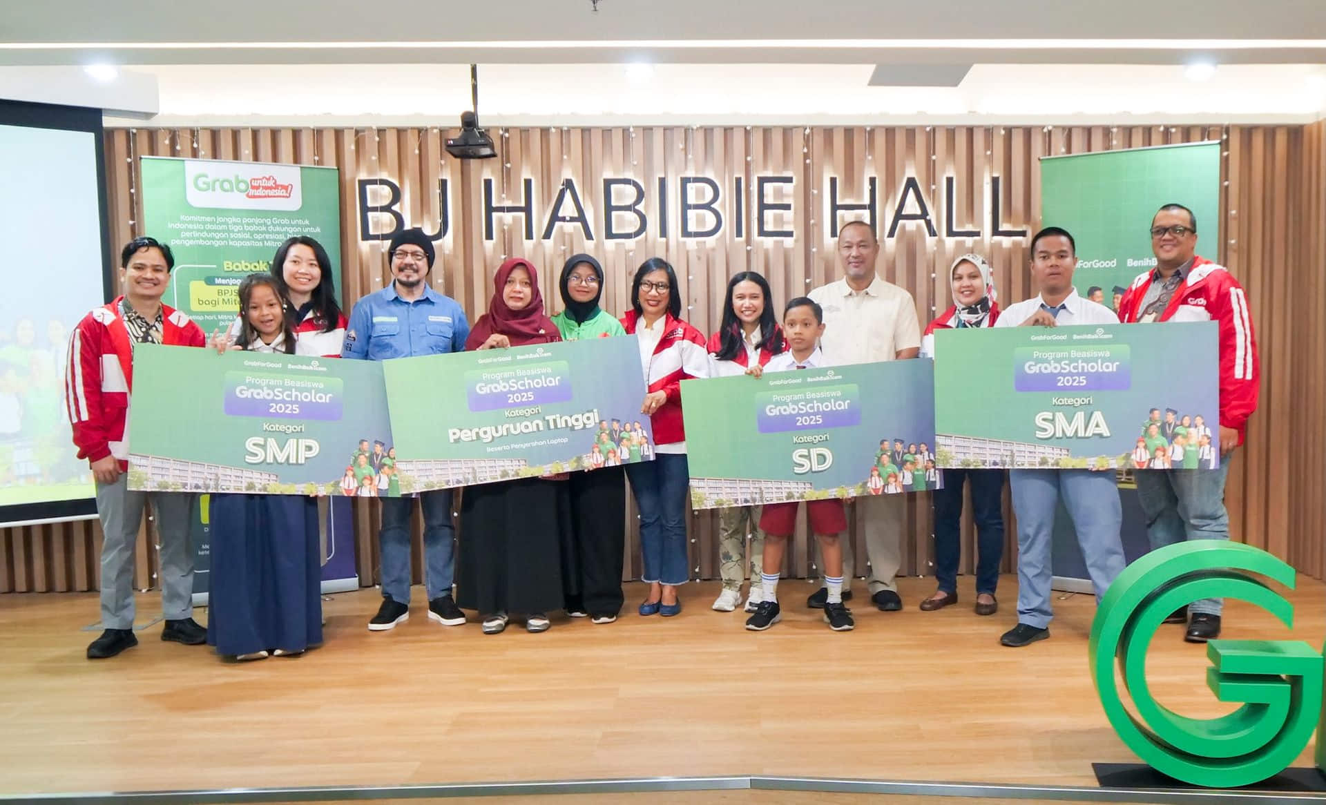 GrabScholar 2025 Awarding Ceremony